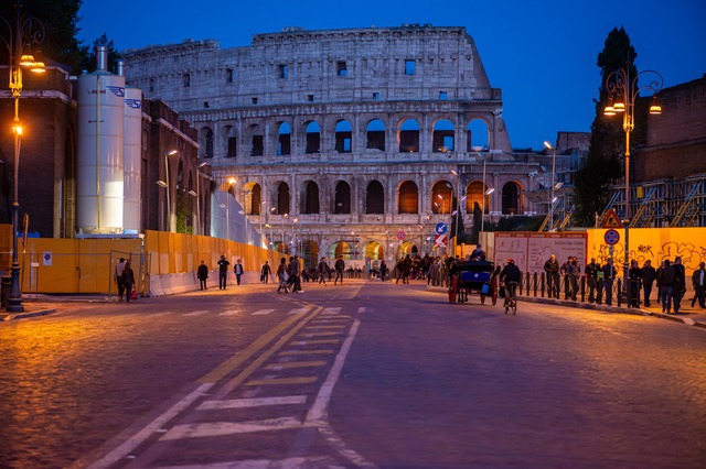 Colosseum at Dusk – Evening Lights on Via dei Fori Imperiali